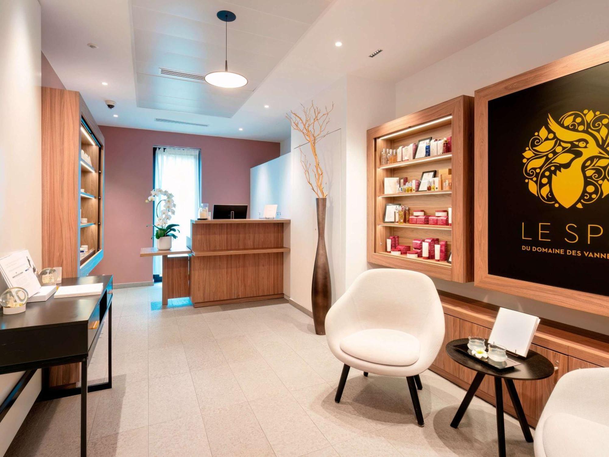 Le Domaine Des Vanneaux Golf & Spa L'Isle Adam - Mgallery Collection LʼIsle-Adam Esterno foto